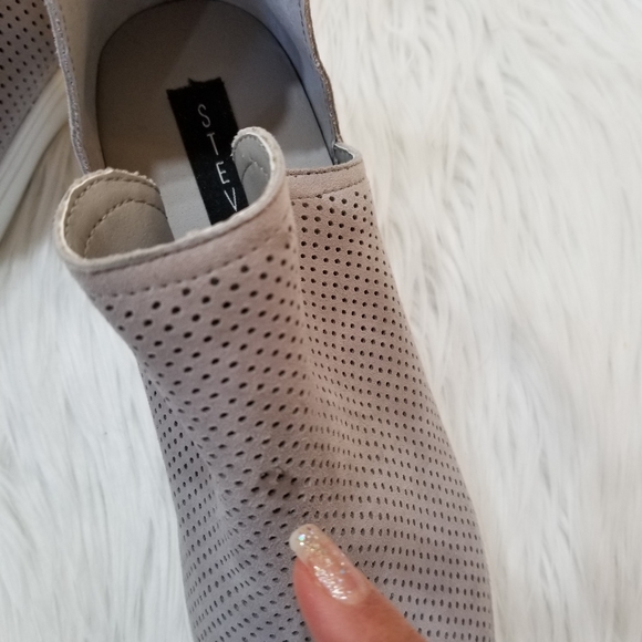 COPY - Steve Madden suede Sneakers  boots grey  SIZE 8M. - Picture 16 of 17